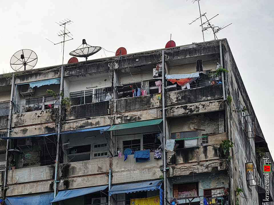Blok mieszkalny w Bankoku okolice Chinatown
