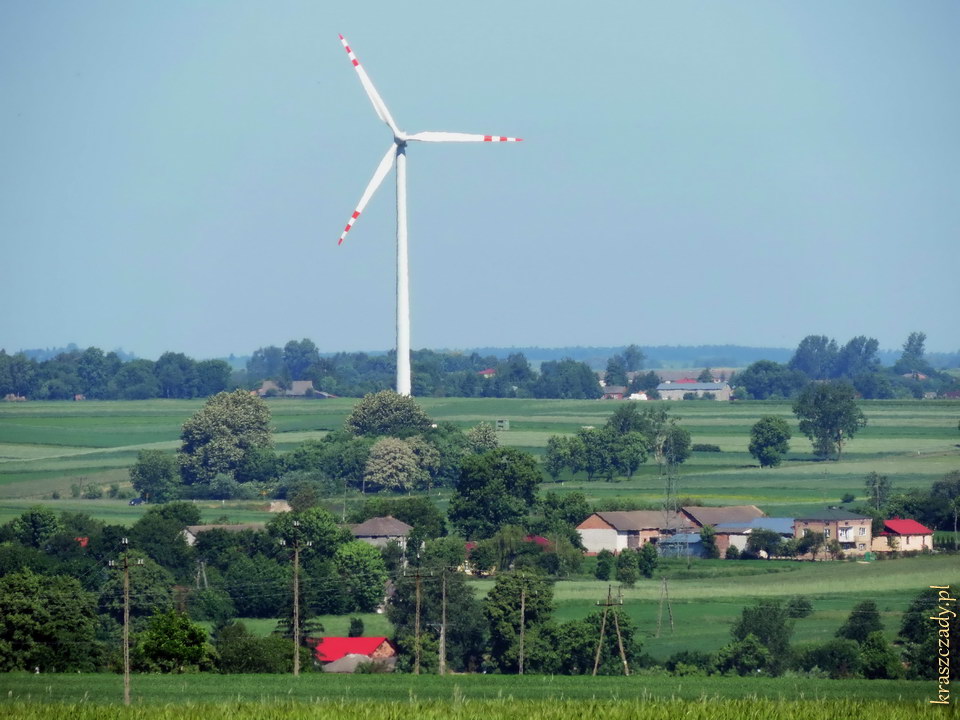 Elektrownia wiatrowa, okolice Żółkiewki