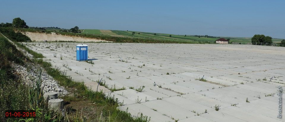 Wiertnia gazu łupkowego w Dobryniów-Kolonia, gmina Łopiennik Górny, powiat krasnostawski woj. lubelskie, Polska - rok 2015